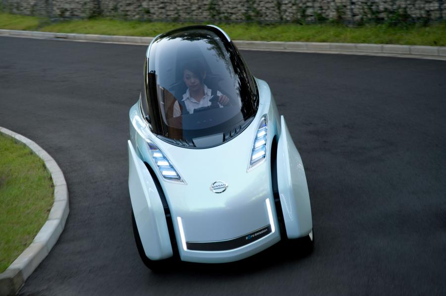  Nissan Land Glider Concept 2009 года  (фото 14 из 28)